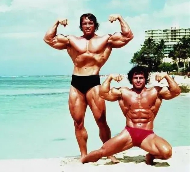 Franco Columbu and Arnold Schwarzenegger